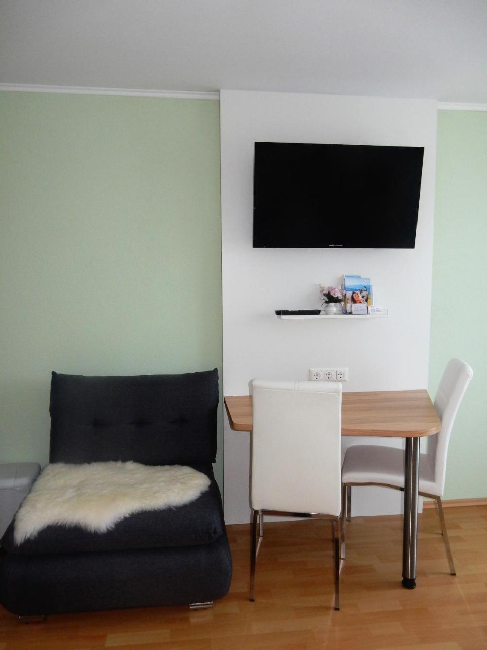 Fruehstueckspension Lach Bed & Breakfast Eberndorf Екстериор снимка