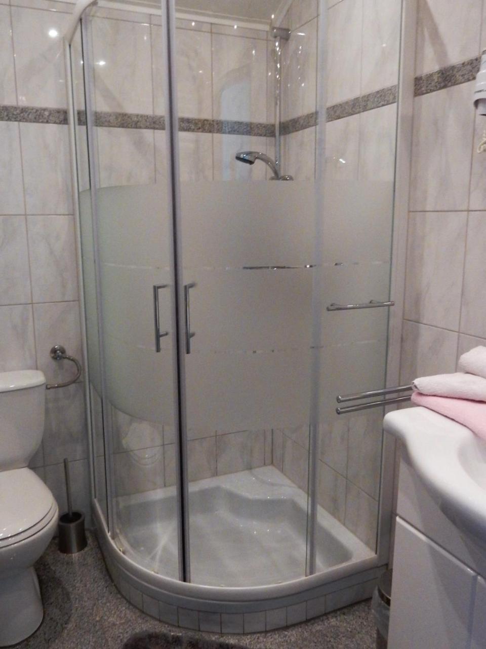 Fruehstueckspension Lach Bed & Breakfast Eberndorf Екстериор снимка